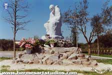 Atelier Hermes. Monumento a Padre Pio. Clicca per ingrandire l'immagine